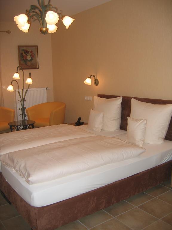 Forst an der Weinstrasse Gaestehaus Oswald חדר תמונה